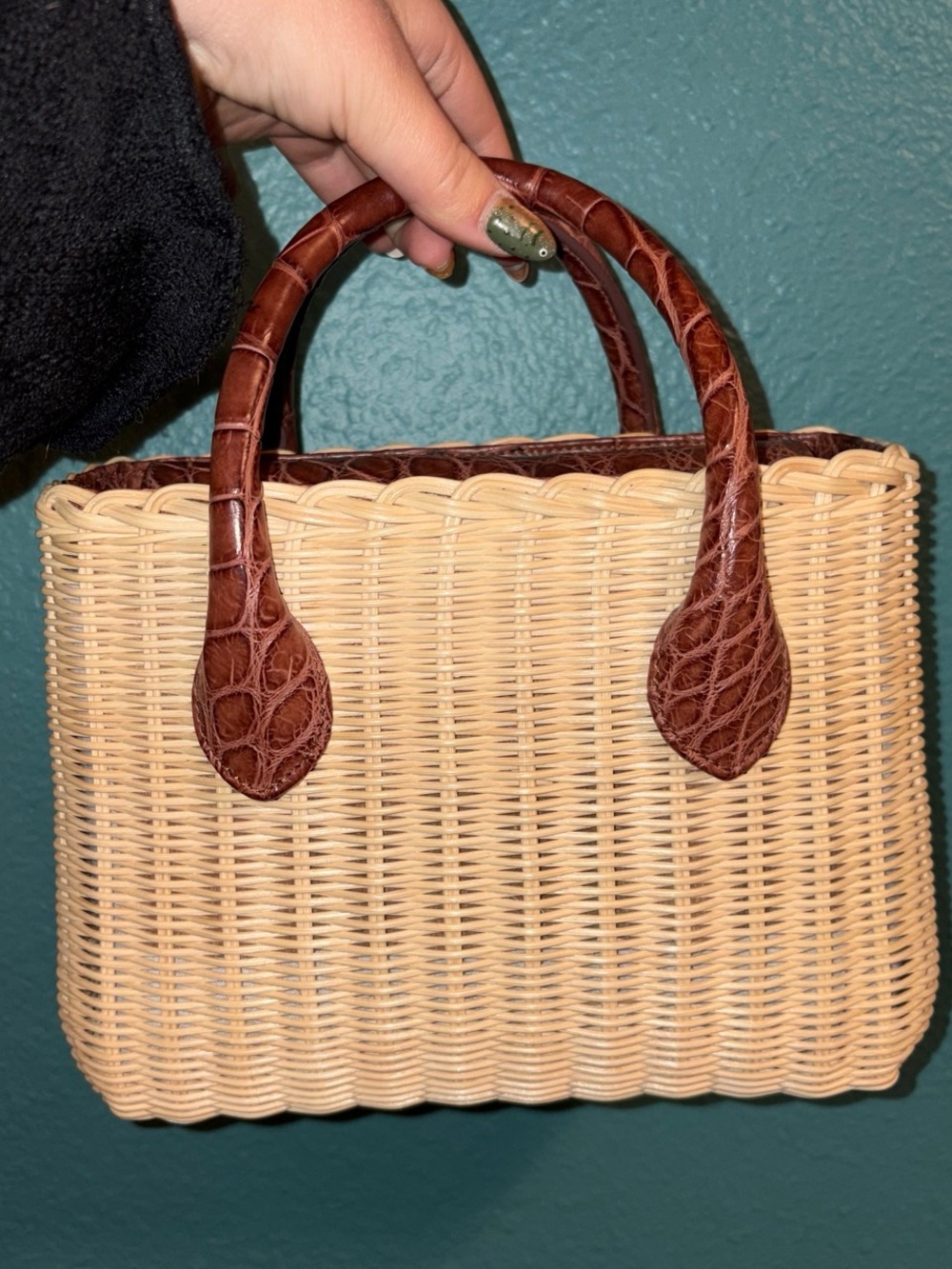 Giósa Milano Woven Rattan Tote with Brown genuine alligator leather - Picture 3 of 8